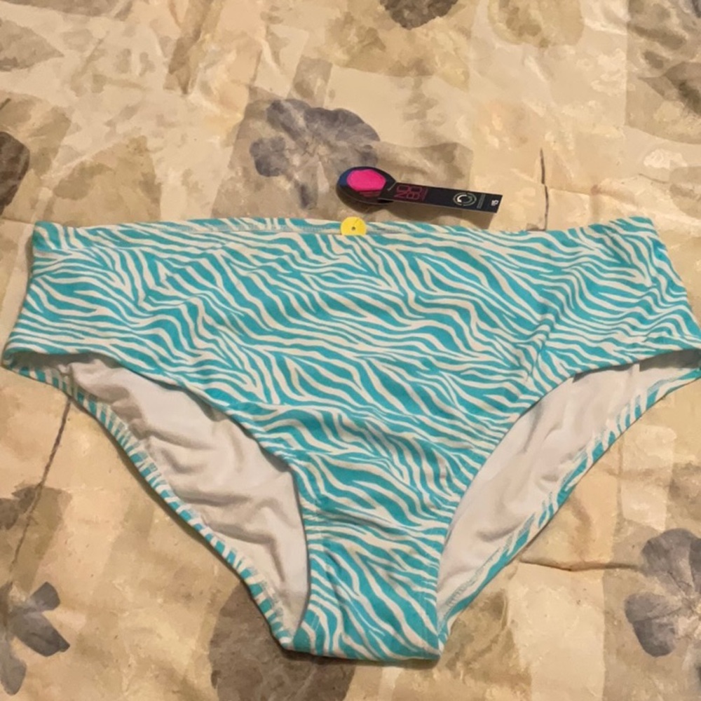 New with tags bikini bottom